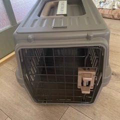 800円　小型犬用エアトラベルキャリー
