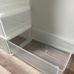 押し入れ用収納ケースの画像