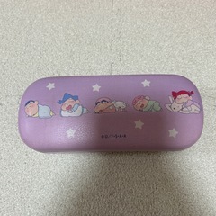 クレヨンしんちゃんメガネケースの画像