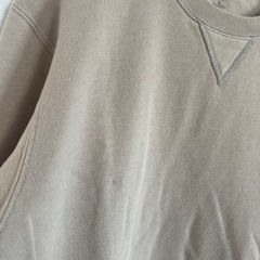 UNIQLO トレーナー　ベージュ　の画像
