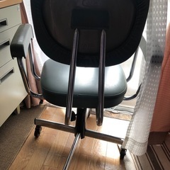 コンパクトなチェア
の画像