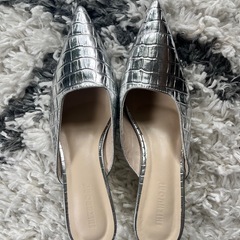 おしゃれなパンプス
