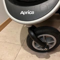 【レインカバー、ハンドルカバー、付属品付き】アップリカ　スムーヴAC ベビーカー　3輪の画像