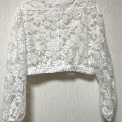 【決まりました(⁎ᴗ͈ˬᴗ͈⁎)】【GRL美品】定価1999円　レース　花柄刺繍　ブルゾン　ショート丈　オフホワイト　Mの画像