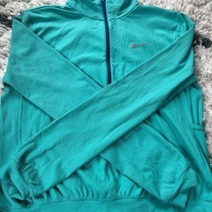 NIKEトップス