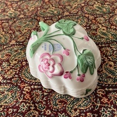 ヘレンド ウィーンの薔薇 オープンシュガーの画像