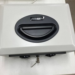 A2501-276 SENTRY ポータブル金庫 ASB-27 鍵あり 中古
の画像