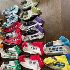 　鉄下　キッズ　電車　靴下　の画像