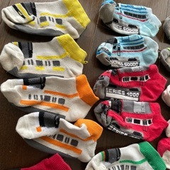 　鉄下　キッズ　電車　靴下　の画像