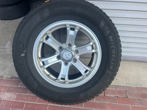 265／６５Ｒ17