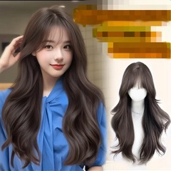 新品未使用 ウィッグ ロング おしゃれなアッシュグレー 普段使いしやすい ふんわり軽いの画像