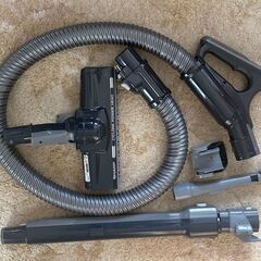 2013年製　プラズマクラスターイオン放出シャープ掃除機　EC=PX210-Rの画像
