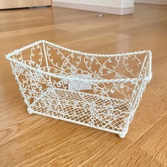 小物入れ　ワイヤーオブジェの画像