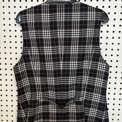 【未使用品】事務服ベスト　11号の画像