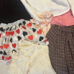 超激安！！女の子服　まとめ売り33アイテム　秋冬向け　130サイズやや小さめ　コートあり！キッズ服　裏起毛　激安　マザウェイズなど
の画像