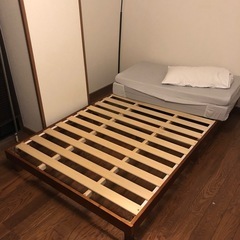 無印良品　セミダブルベッド