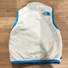 ノースフェイス　リバーシブルボアベストの画像