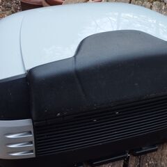 SHAD SH50ホワイト　純正鍵2本あり　 vespaエンブレム付　トップケースカバー（白）スペア付きの画像