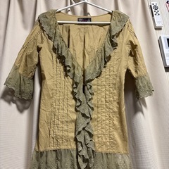 ブラウス