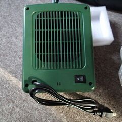 新品）デスクトップヒーター　アウトドアキャンプ　キャンピングカーにもの画像