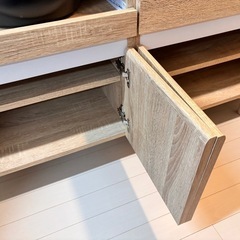 美品　LOWYA 食器棚 レンジボード　レンジ台　炊飯器台　120センチ幅　コンセント付き　引き出しタイプ　木目調　の画像
