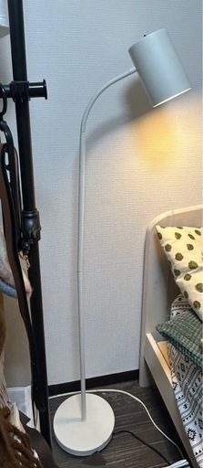 IKEA フロアースタンド
