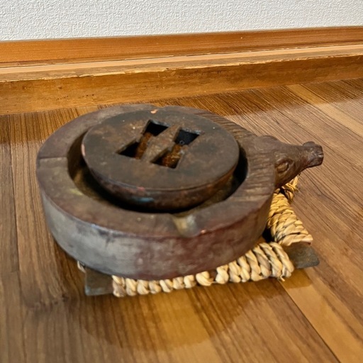 鉄の灰皿？② レトロ\n