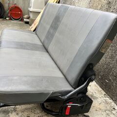 ボンゴ バネット デリカ バン SK82 純正 リア セカンドシートの画像