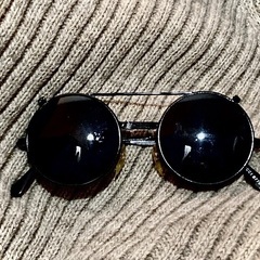 サングラス　丸型