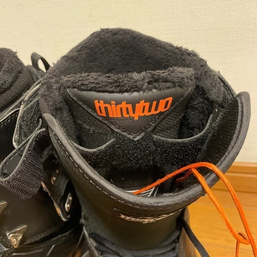 thirtytwo スノーボード ブーツ thirtytwo スノーボード ブーツ 青