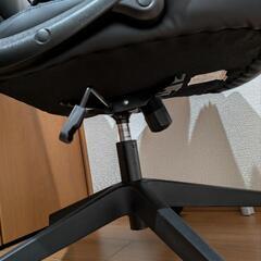 お取引決定しました　定価約2万円　オフィスチェア、キャスター付きチェア　あと1000円くらいは値引きできますの画像