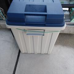 LIFELEX 連結ハンドルペール 70型 ブルー 丈夫 ゴミ箱 ダストボックス バックル 雨を逃す 屋内 屋外 袋止め ライフレックスの画像