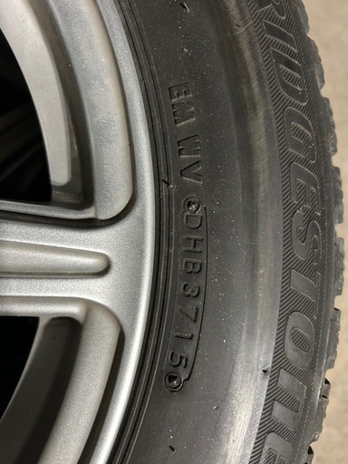 195/60/r16  5穴スタッドレスタイヤホイール付き