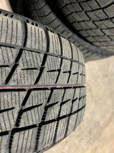 195/60/r16  5穴スタッドレスタイヤホイール付き