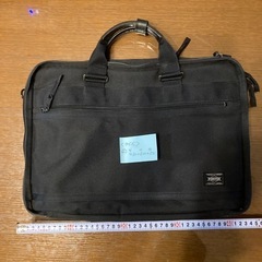 PORTERビジネスバッグの画像