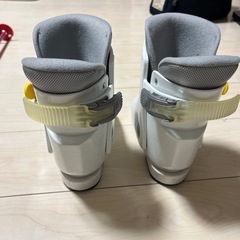 子供スキー板、ストック、スキーブーツ、3点セット の画像