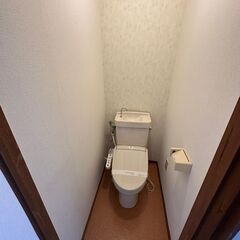 ⭐️保証人＆保証会社不要の楽ちん貸⭐️家電設置済み☆南向きで日当たり良好♪バス停1分で利便性◎バストイレ別♪ - 不動産