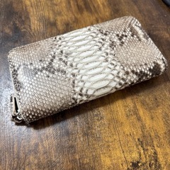 蛇革 パイソン 蛇柄 長財布の画像