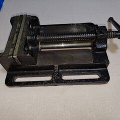 中型バイス（万力）の画像
