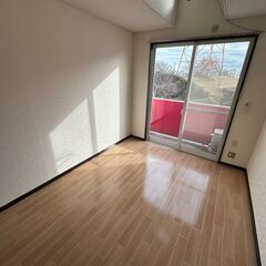 ⭐️保証人＆保証会社不要の楽ちん貸⭐️全室南向きで日当たり良好♪...