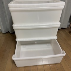 ３段収納ダンスの画像