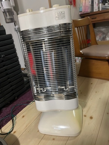 ダイキン【DAIKIN】遠赤外線暖房機