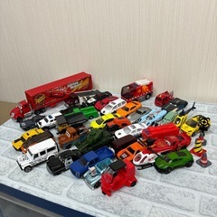 ミニカー　トミカ　マックィーン　パトカー　消防車　ヘリ