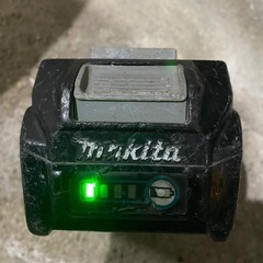 工具52　（ジャンク）マキタ40vmaxバッテリー2.5ahの画像