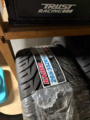 KENDA KR20 265 35 18 2本　新品