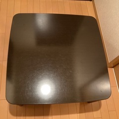 テーブル