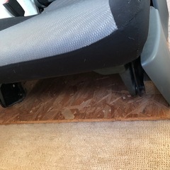 椅子、車のシートの画像