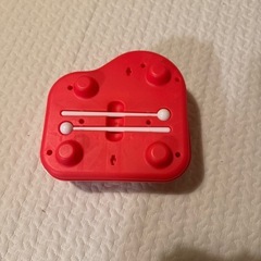 ピアノと鉄琴のおもちゃの画像