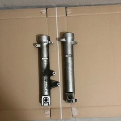 【おまけ画像追加】ホーネット250用フロントアウターチューブ(左右)の画像