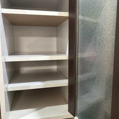 食器棚の画像